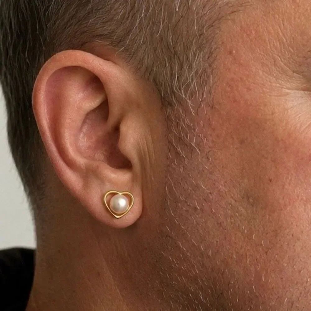 Pink Freshwater Pearl Stud Earrings in 18k Gold Plated Heart Setting